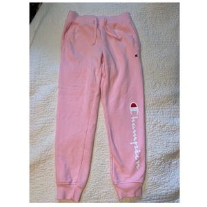 Champion. Girls Medium.